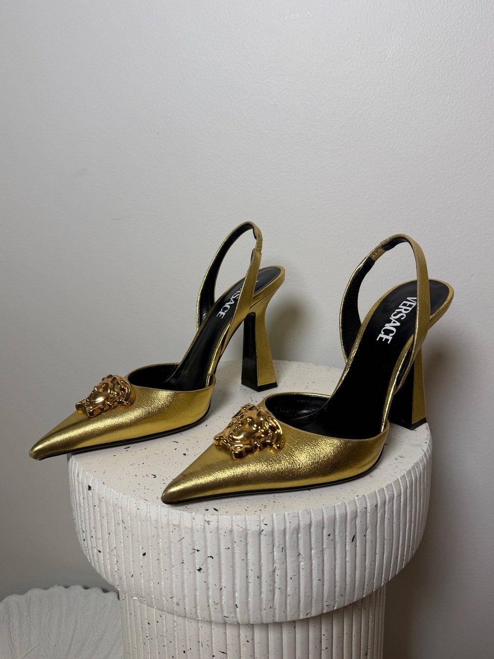 Versace Metallic Gold Pointed Slingback Heels with Medusa Detail: size 38.5 - Picture 3 of 8